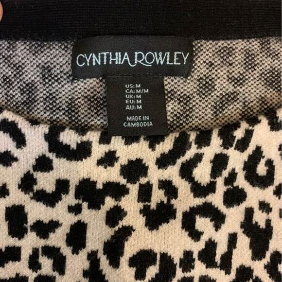 Cynthia Rowley Women’s leopard print sweater size M - Picture 4 of 7